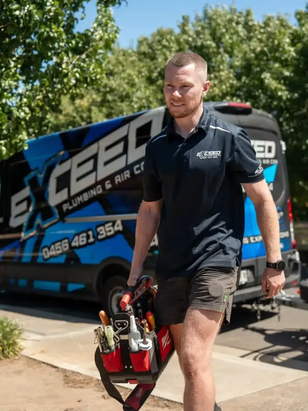 Local plumber arriving at a Modbury home